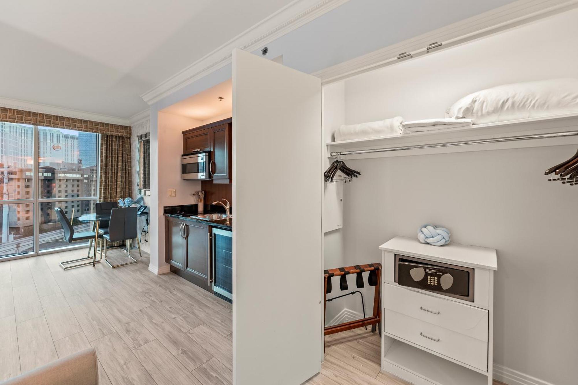 Lucky Gem Penthouse & Luxury Suites At Signature Resort, Strip View 509 Лас-Вегас Экстерьер фото